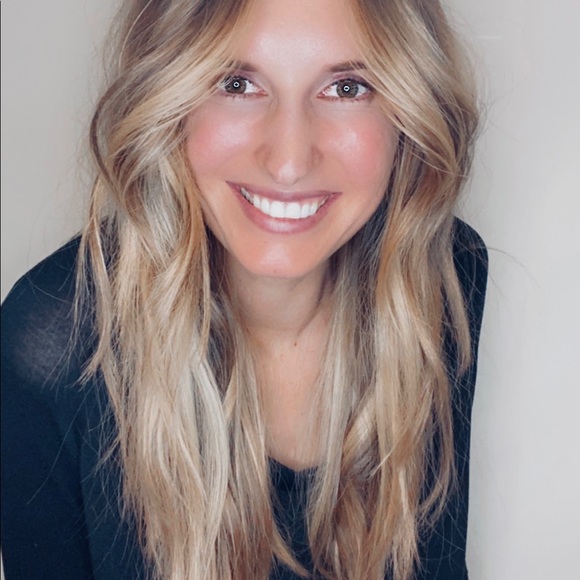 Meet the Posher: Lauren - Picture 1 of 1